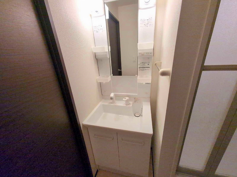 CLEINO Hikari Residence Sink