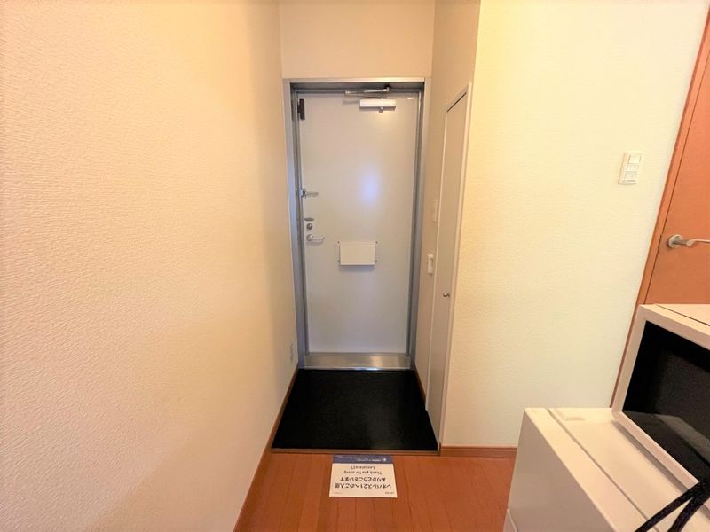 レオパレス上赤砂 玄関