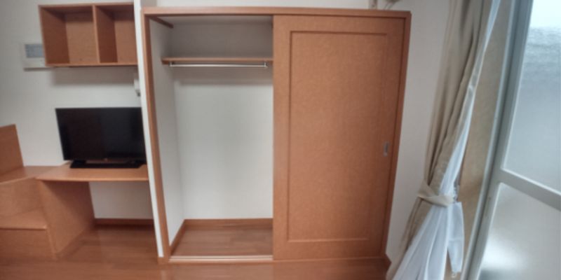 レオパレスヴェルデ 収納