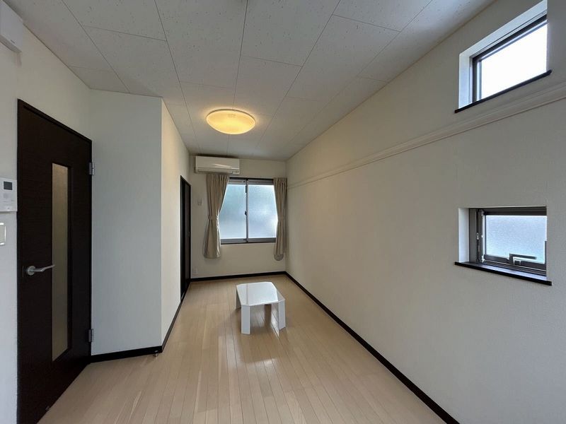 LEONEXT Esperanza Phòng khách