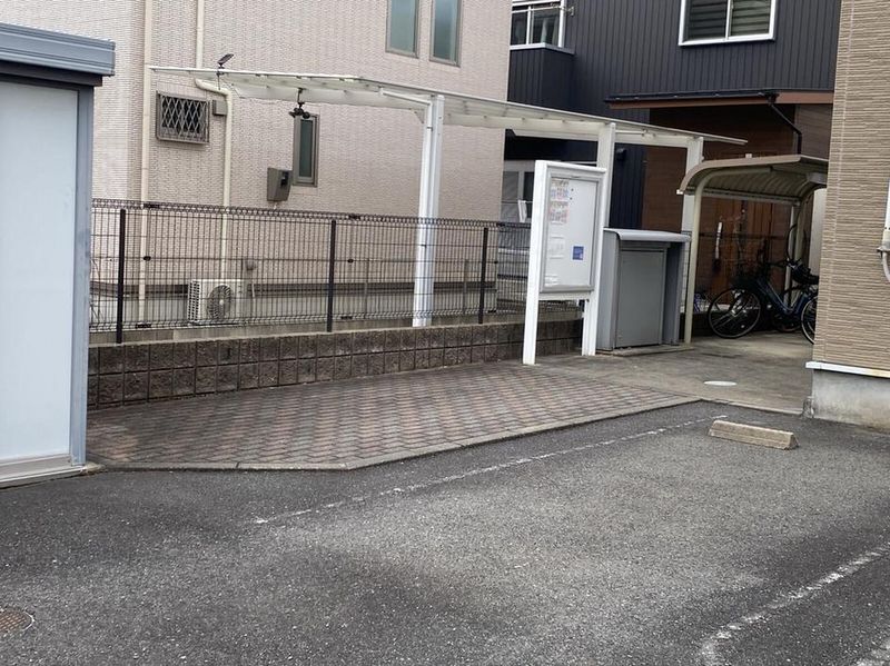 レオネクストアゴーラ エントランス