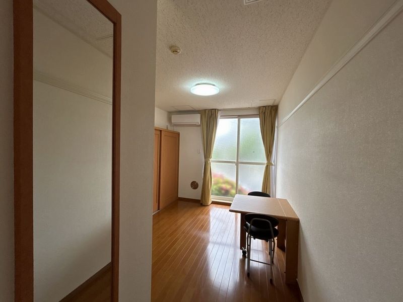 レオパレスネレイドⅡ 居間