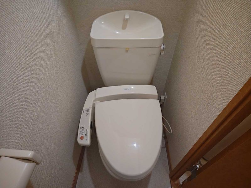レオパレス与奈泉 トイレ