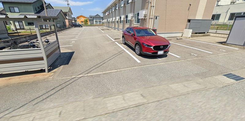 レオパレス和奏 駐車場
