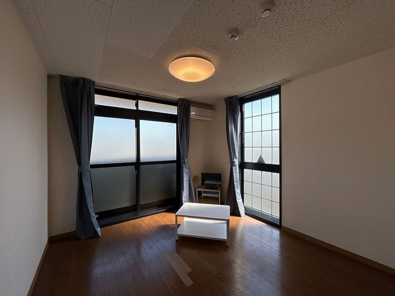 leopalace ASAGA II 거실