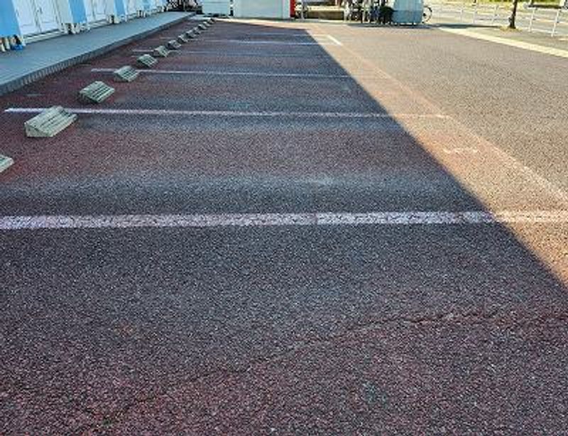 レオパレス三宅 駐車場
