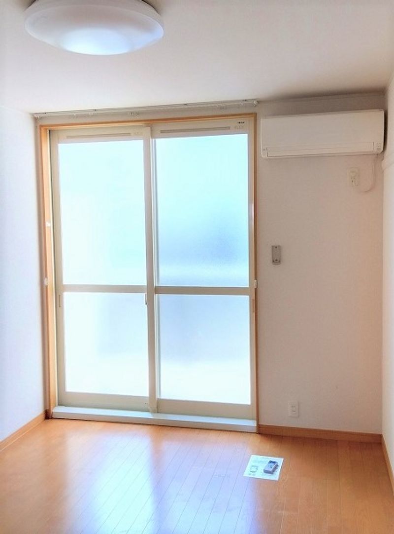 レオパレス空 居間