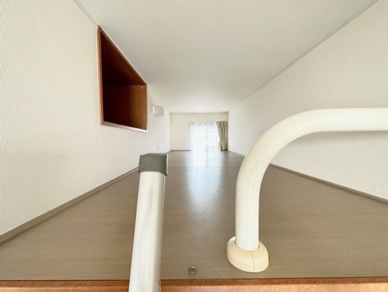 レオパレスバイオレット 寝室