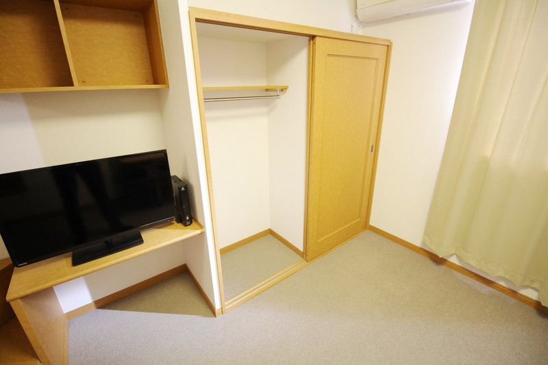 レオパレス石山 収納