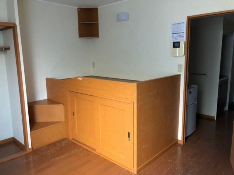 レオパレスニューロード 寝室