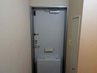 レオパレスグリーン 玄関