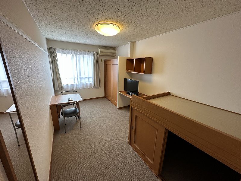 レオパレスヴィヴァルディ 居間