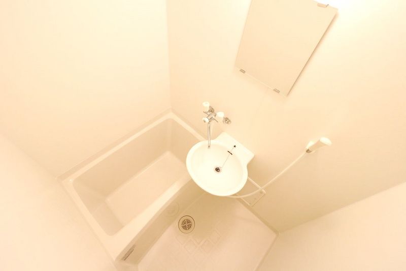 レオパレスプランタン四番館 風呂