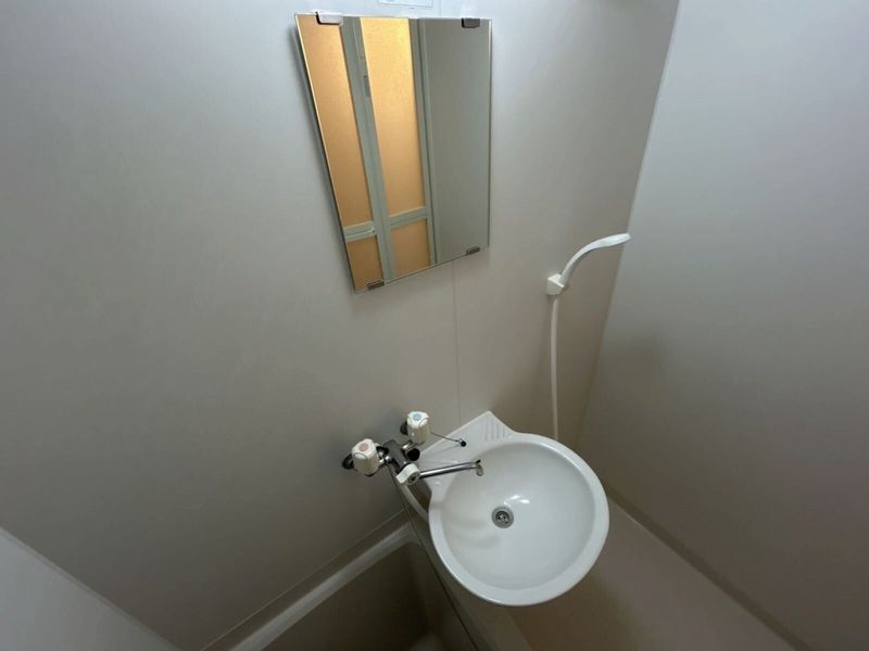 レオパレス西羽貫 洗面台