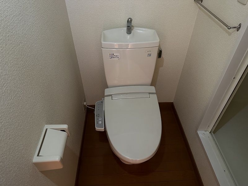 レオパレスエクセラン青葉 トイレ