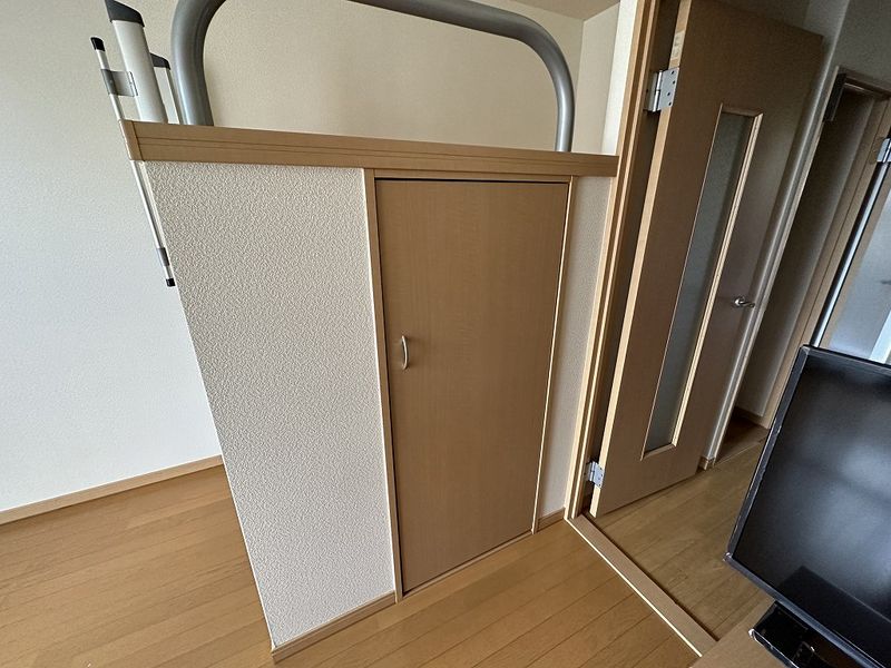 レオパレスル　レーブ 収納