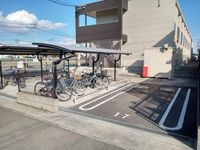 クレイノメイプル西大寺 駐車場