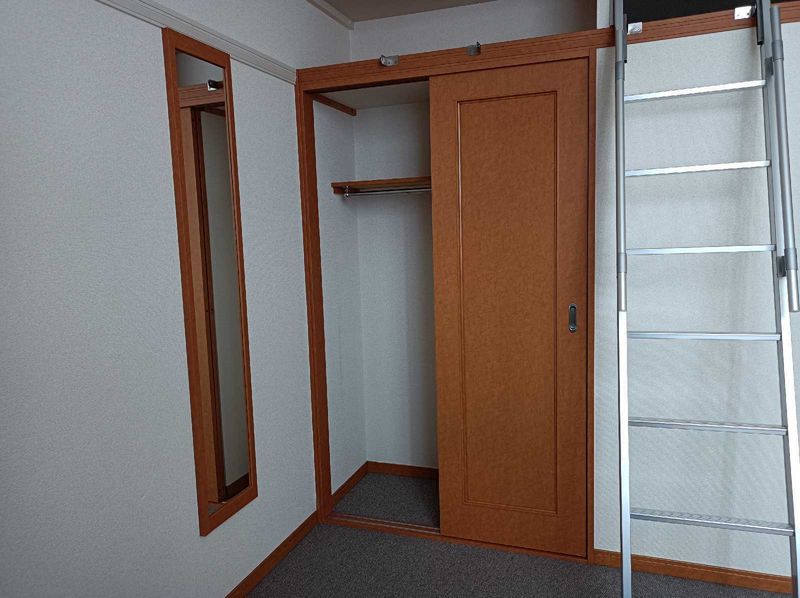 レオパレスしもあらた 収納