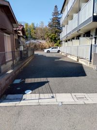 レオパレス角 駐車場