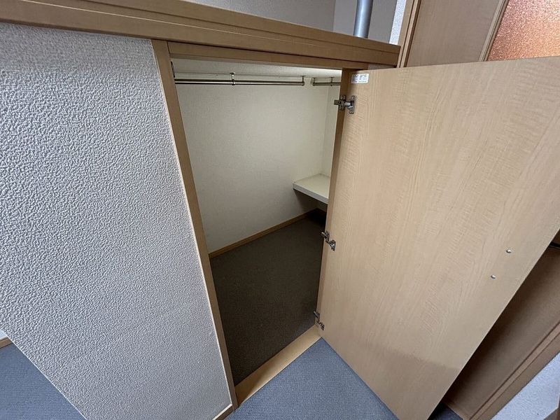 レオパレス嵯峨野 収納