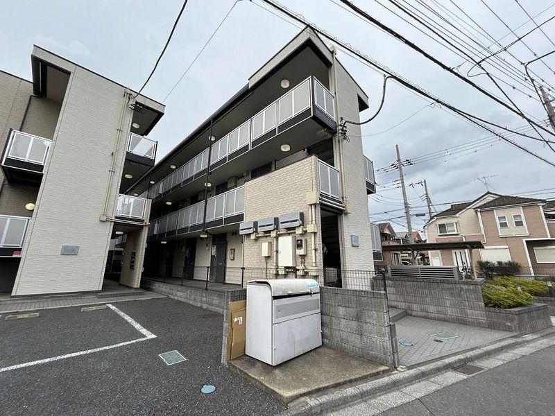 レオパレスグリーンパイン松本 外観