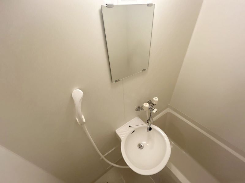 レオパレスフォレスタ 洗面台