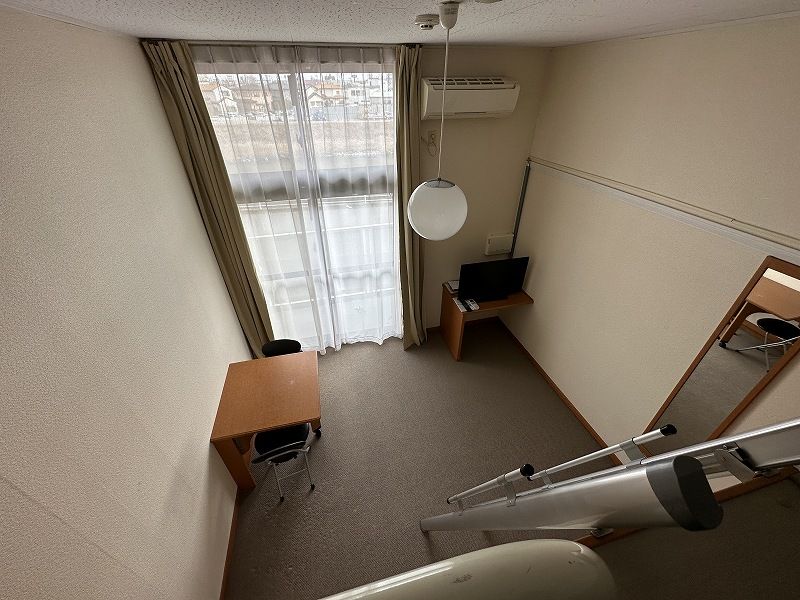 レオパレス吉宗 居間
