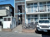 レオパレスリバティ エントランス