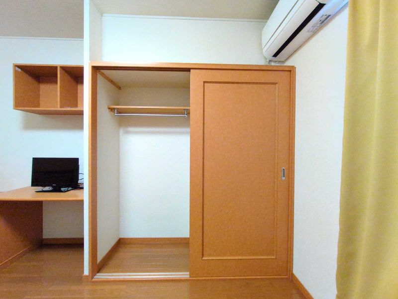 レオパレスくらのまち 収納