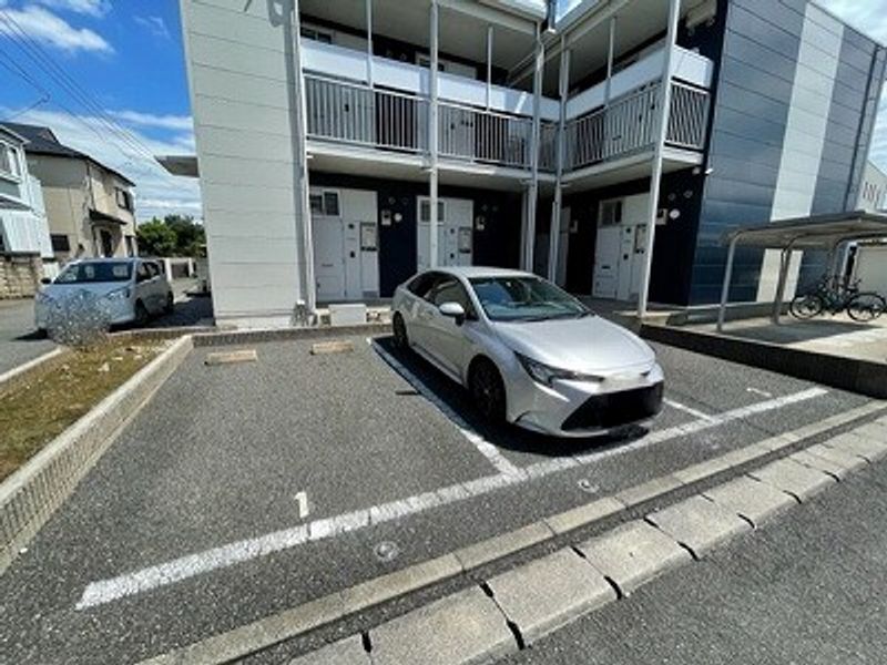 レオパレス曽谷２丁目 駐車場