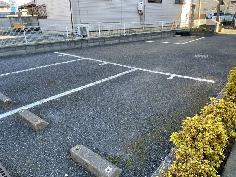 レオパレスぷれみーるキティ 駐車場