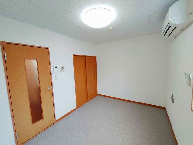 レオパレスＢＲＩＳＥ関町東 居間