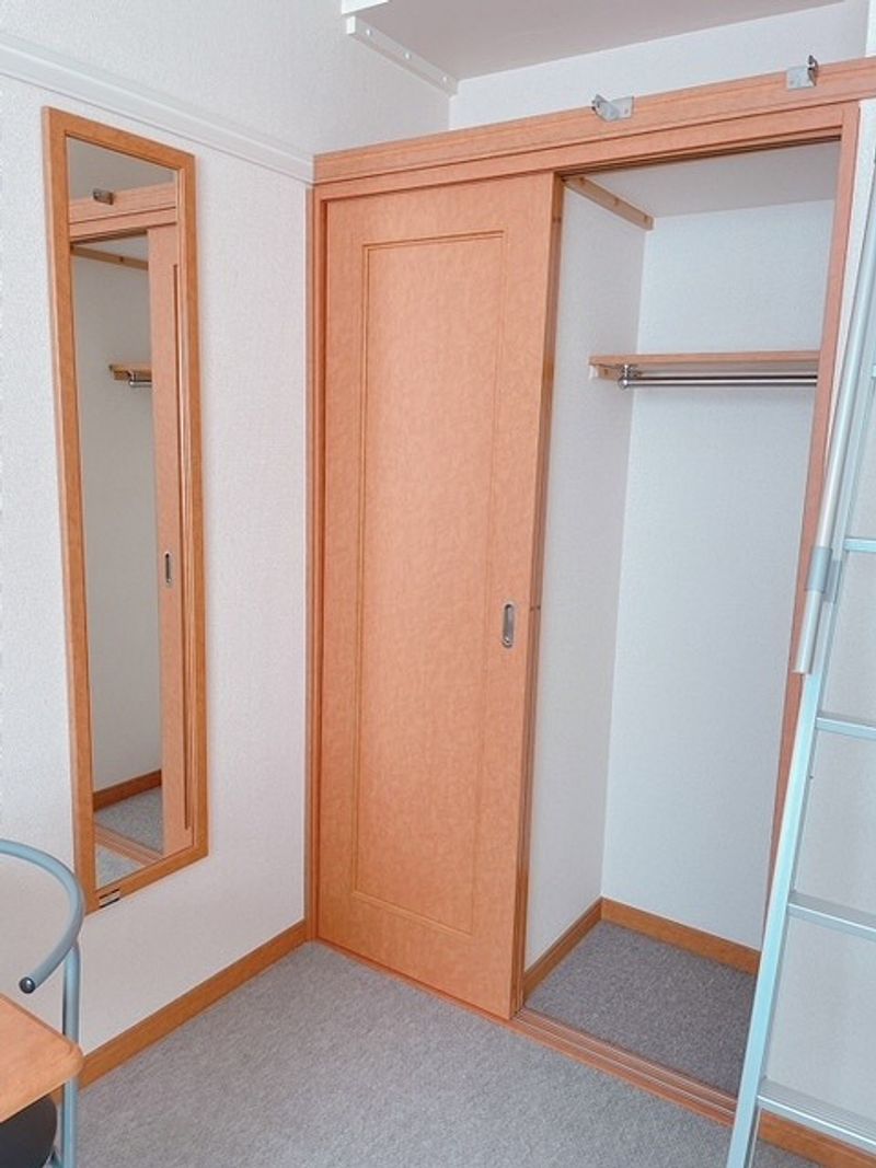 レオパレスユバ 収納