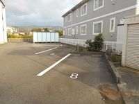 レオパレスサークルヒル 駐車場