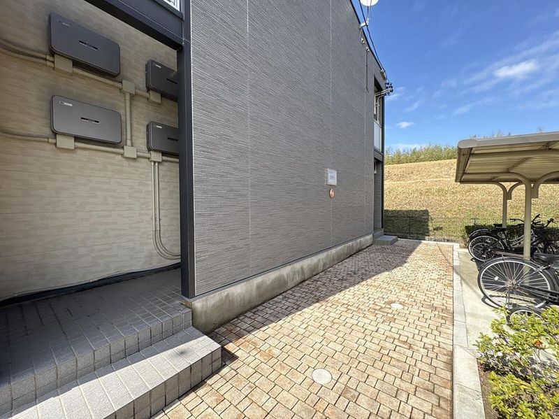 leopalace Kumozugawa Entrance