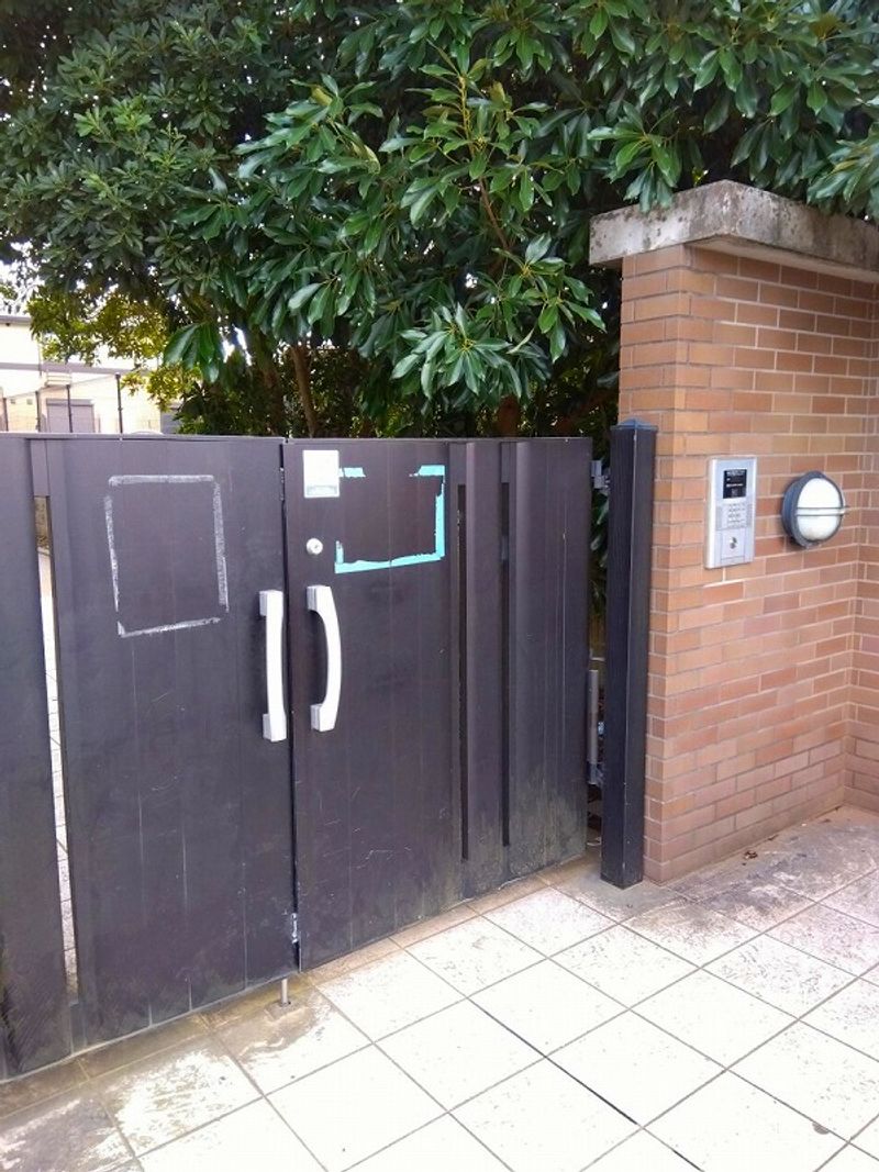 レオパレスＫＡＳＨＩＷＡ エントランス