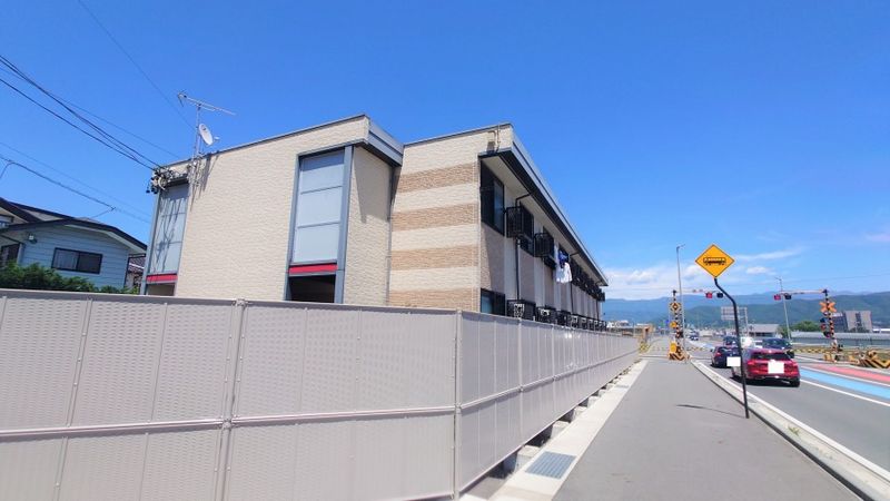 レオパレスムイ　オエステ 外観