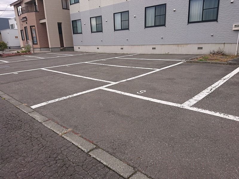 レオパレスクレール　Ⅱ 駐車場