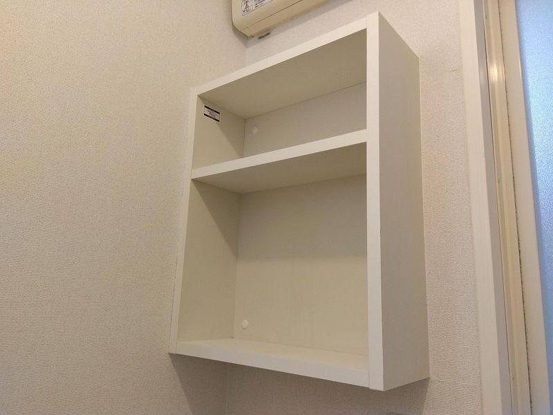 レオパレスあいれすと田村 収納