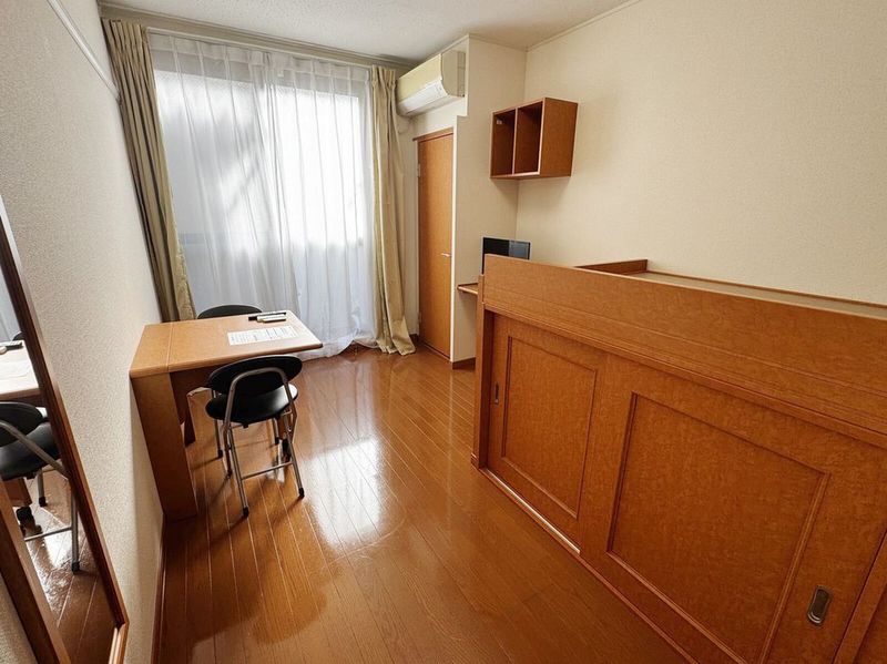 レオパレスウェルスｔｅｎⅡ 居間