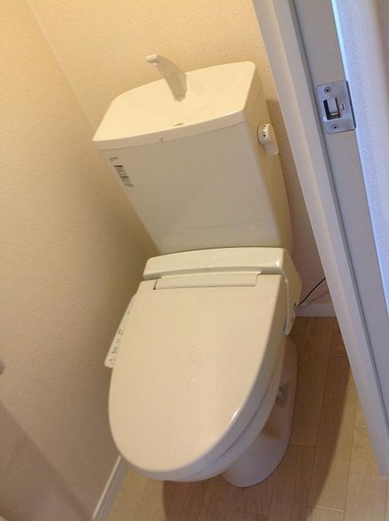 LEONEXT M Flats Shinzato Toilet