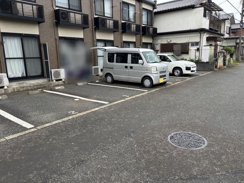 レオパレスエクセルＭ＆Ｍ 駐車場