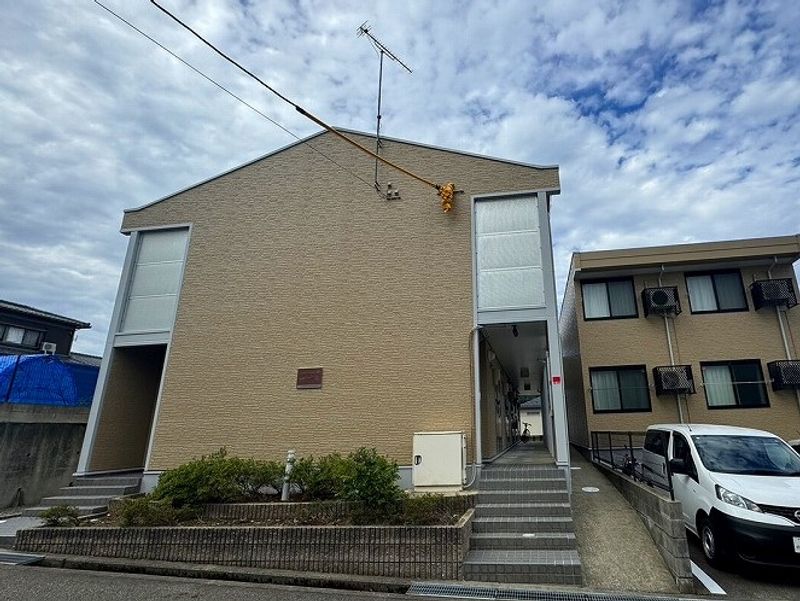 レオパレスルピーナ 外観