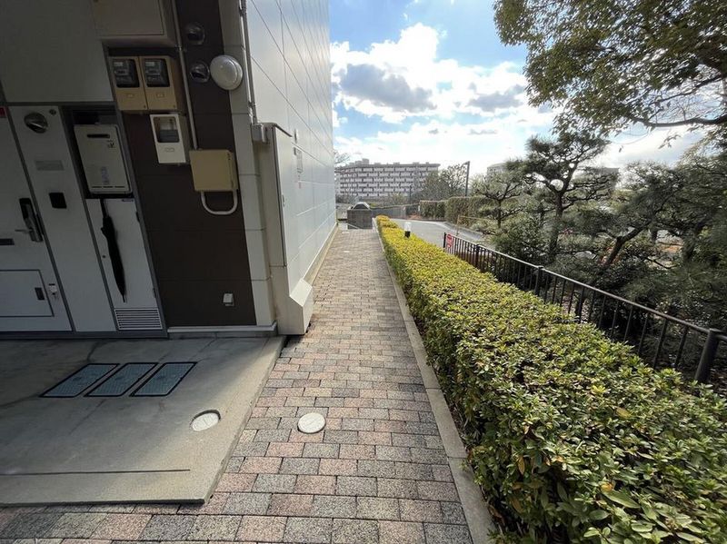 leopalace Machikane Campus 입구