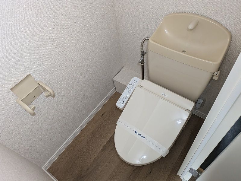 レオパレスビエンべニード トイレ