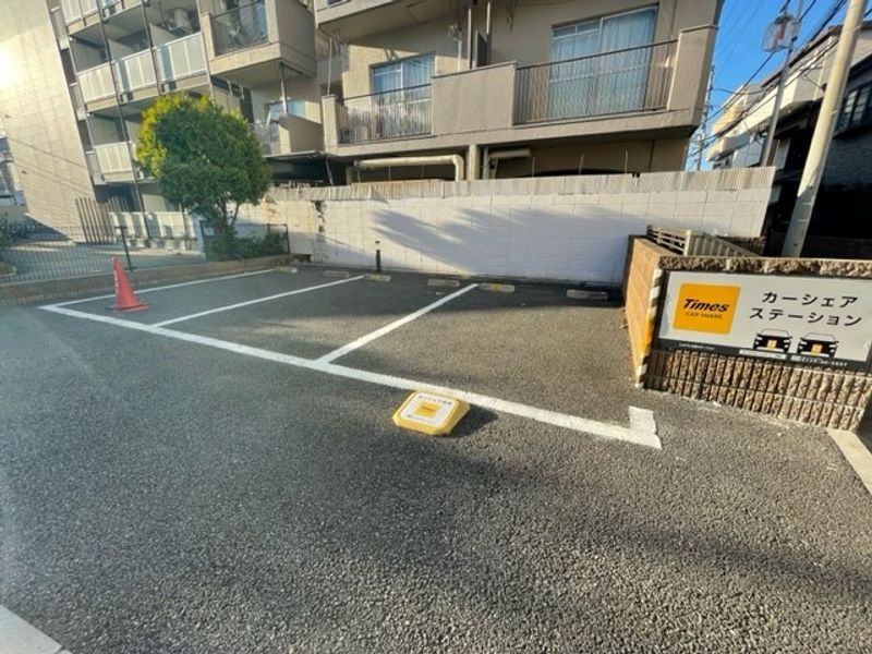 レオパレス桜 駐車場