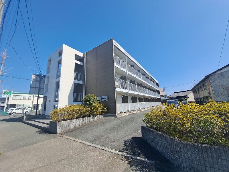 レオパレスＴコート 外観