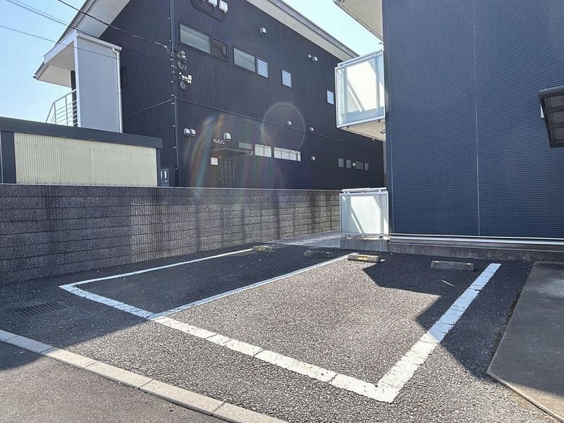 レオネクストブルーヴィラⅡ 駐車場