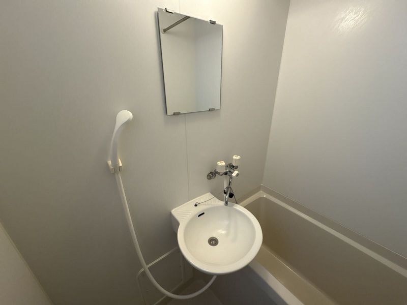 レオパレスフリーデ 洗面台