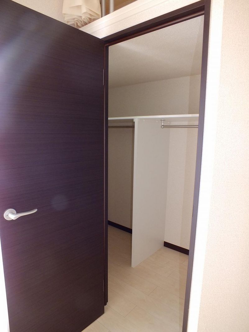 レオネクストソリッソ 収納